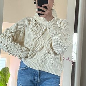 Pom pom sweater